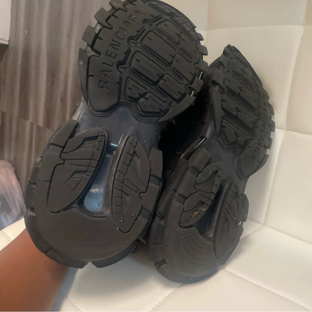 balencigas track runner - Picture 2 of 7